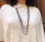 Collar Minuet largo con broche