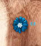Broches azules